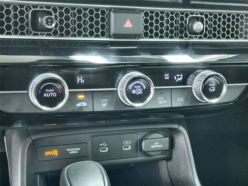 Certified 2025 Honda Civic Sport image 26