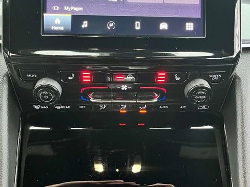 Used 2022 Jeep Grand Cherokee L Laredo AWD/4WD image 40