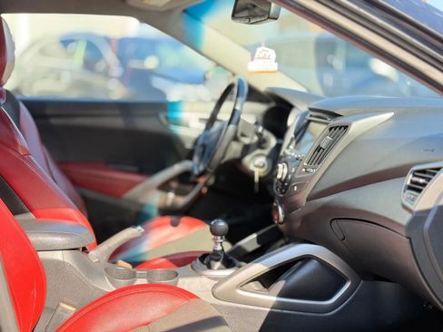 Used 2015 Hyundai Veloster Turbo R-Spec image 8