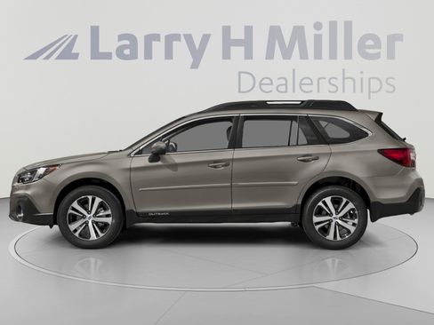 Used 2019 Subaru Outback 2.5i Limited AWD/4WD image 3