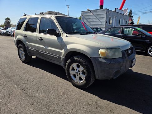 Used 2005 Ford Escape XLT AWD/4WD image 5