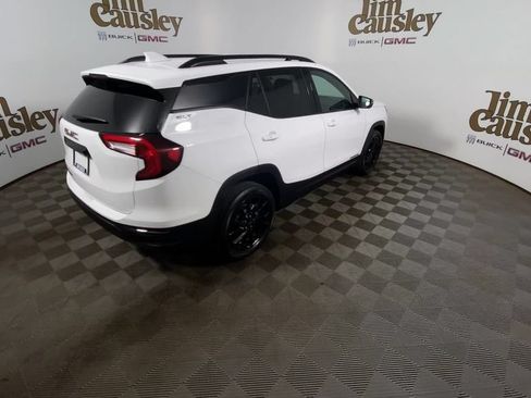 Certified 2024 GMC Terrain SLT w/ Elevation Edition FWD image 8