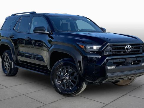Used 2025 Toyota 4Runner SR5 AWD/4WD image 3