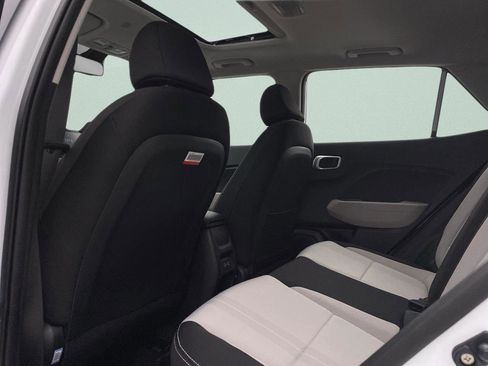 New 2026 Hyundai Venue SEL FWD image 25