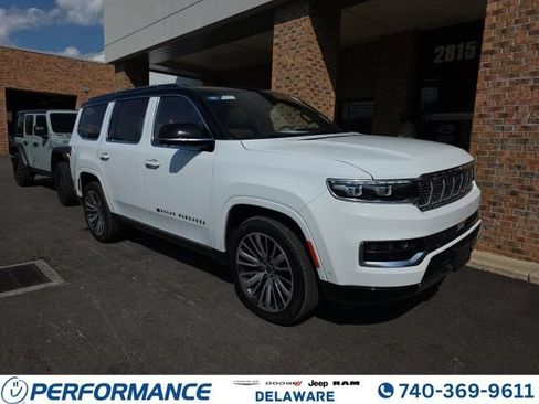 Used 2023 Jeep Grand Wagoneer Series III AWD/4WD image 1