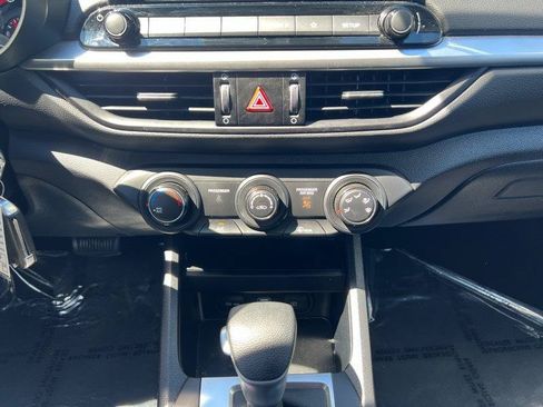 Used 2024 Kia Forte LXS FWD image 14