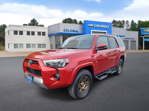 Used 2024 Toyota 4Runner TRD Off-Road Premium image 1