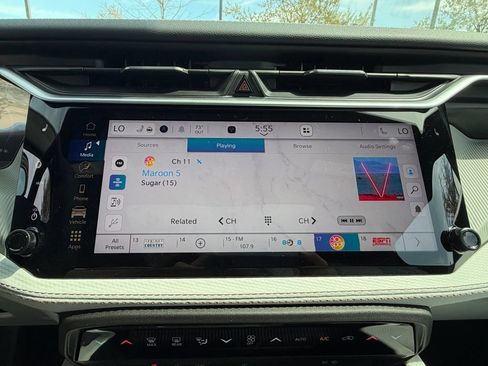 New 2026 Jeep Cherokee Limited AWD/4WD image 19