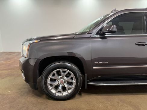 Used 2018 GMC Yukon SLT w/ Open Road Package image 38