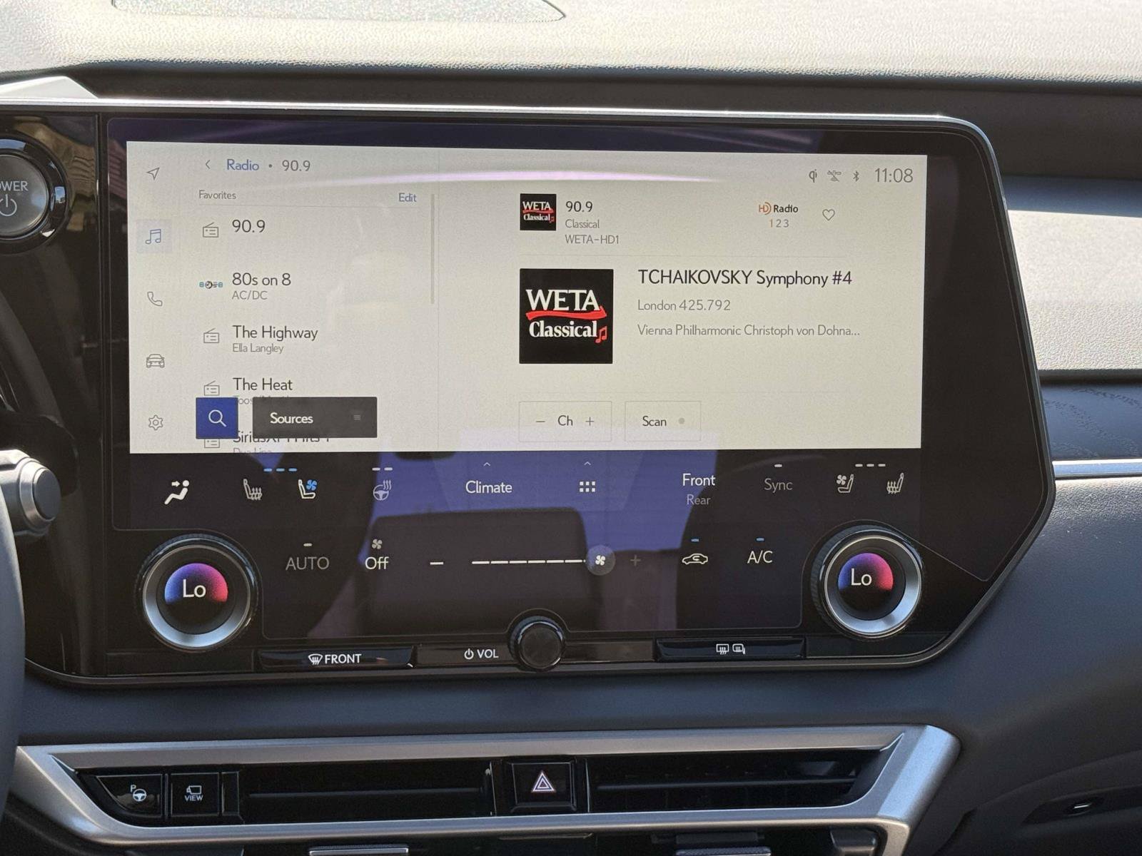 New 2026 Lexus RX 350h AWD/4WD image 10