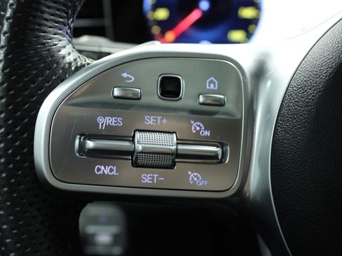 Used 2022 Mercedes-Benz GLS 450 4MATIC image 21