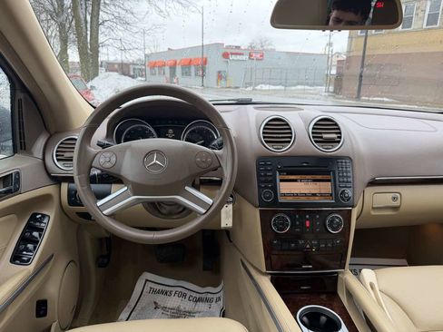 Used 2011 Mercedes-Benz GL 450 4MATIC image 18