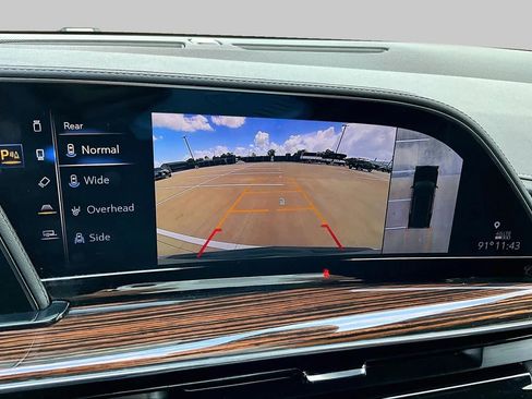 Used 2024 Cadillac Escalade Premium Luxury RWD image 25