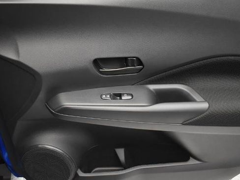 Certified 2025 Nissan Kicks Play S FWD image 23