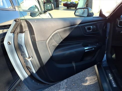 Used 2024 Ford Mustang Premium image 11