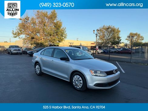 Used 2013 Volkswagen Jetta Sedan FWD image 3