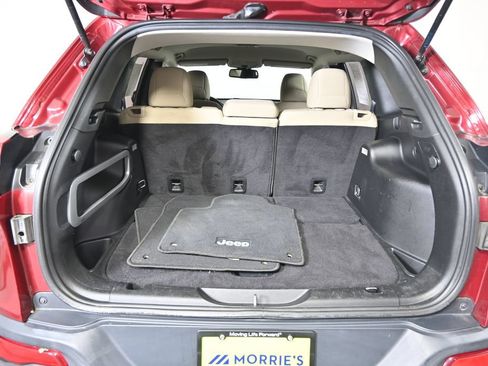 Used 2016 Jeep Cherokee Sport AWD/4WD image 16