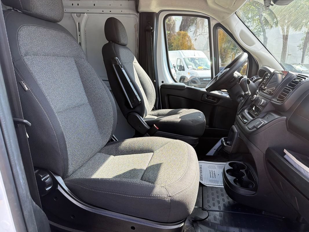 Used 2023 RAM ProMaster 2500 FWD image 9