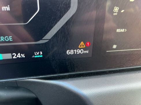 Used 2024 Kia EV9 Wind image 22