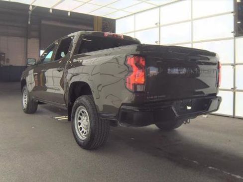 Used 2023 Chevrolet Colorado W/T RWD image 6