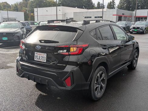 Used 2025 Subaru Crosstrek 2.5i Premium AWD/4WD image 3