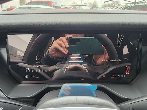 New 2025 GMC Acadia Elevation w/ Super Cruise Package image 27