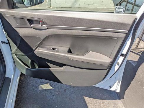 Used 2020 Hyundai Elantra SE w/ Cargo Package (C1) FWD image 20