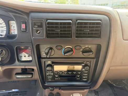 Used 2003 Toyota Tacoma 4x4 Xtracab image 22