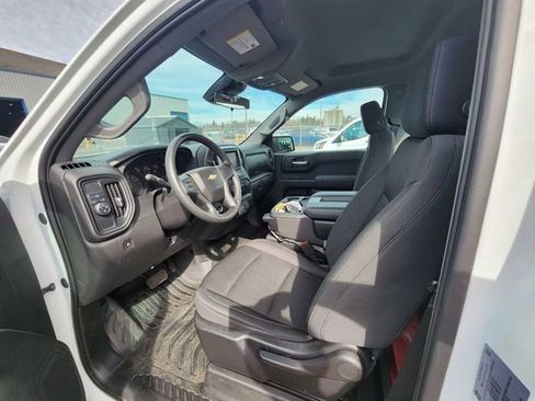 Used 2025 Chevrolet Silverado 1500 W/T RWD image 4