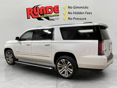 Used 2019 GMC Yukon XL Denali w/ Denali Ultimate Package image 3