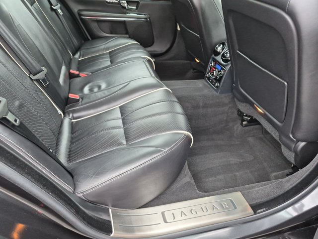 Used 2012 Jaguar XJ L RWD image 22