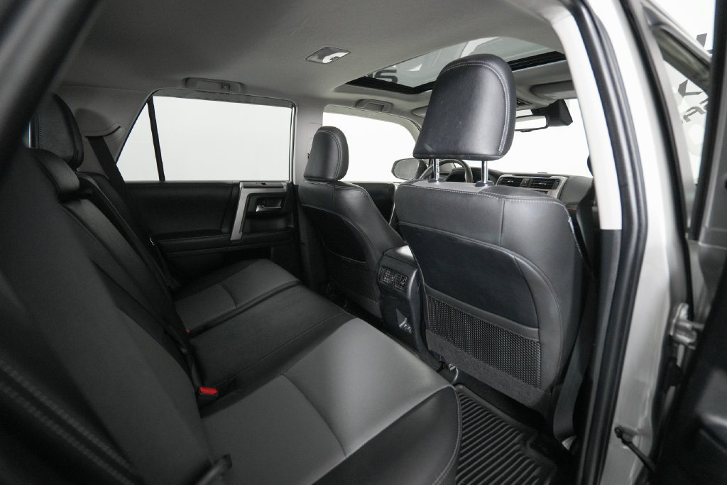Used 2021 Toyota 4Runner SR5 Premium w/ Moonroof Package AWD/4WD image 18