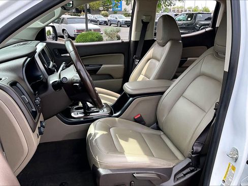 Used 2017 GMC Canyon SLT w/ Driver Alert Package image 9