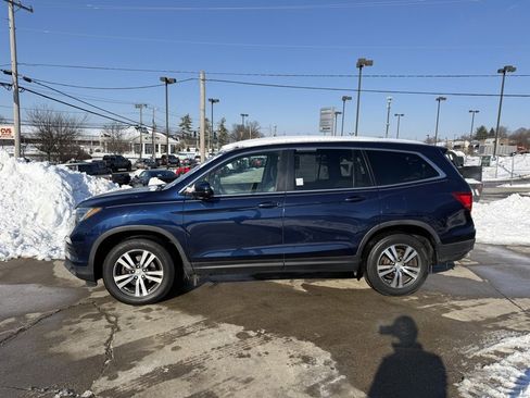 Used 2017 Honda Pilot EX image 8