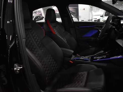 Used 2025 Audi RS 3 image 32