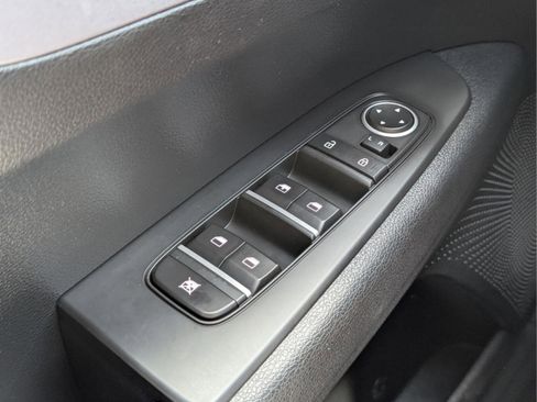 Used 2024 Kia Forte LXS image 19