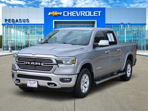 Used 2019 RAM 1500 Laramie RWD image 2