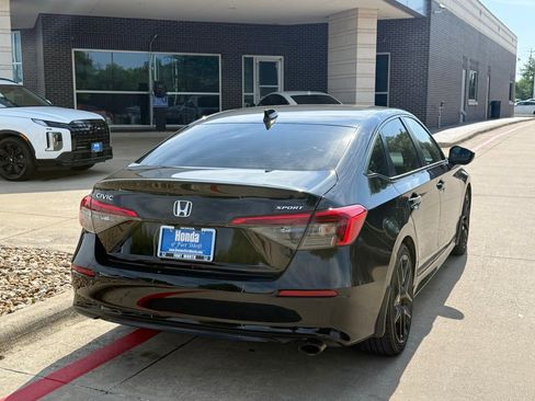 Used 2023 Honda Civic Sport image 5