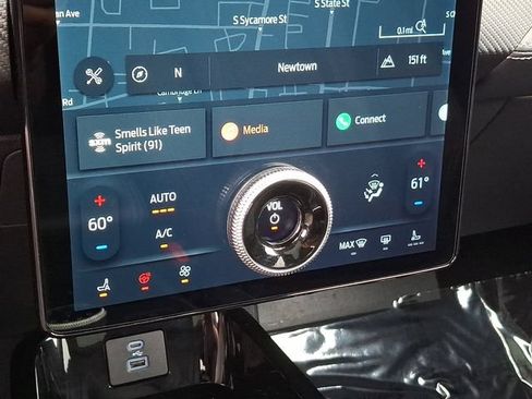 Used 2023 Ford Mustang Mach-E Premium AWD/4WD image 21