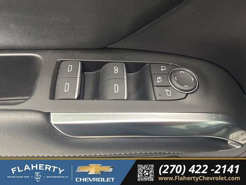 Used 2025 Chevrolet Traverse High Country image 21