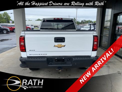 Used 2018 Chevrolet Silverado 1500 W/T w/ WT Convenience Package AWD/4WD image 7
