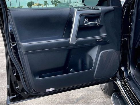 Used 2024 Toyota 4Runner Limited RWD image 17