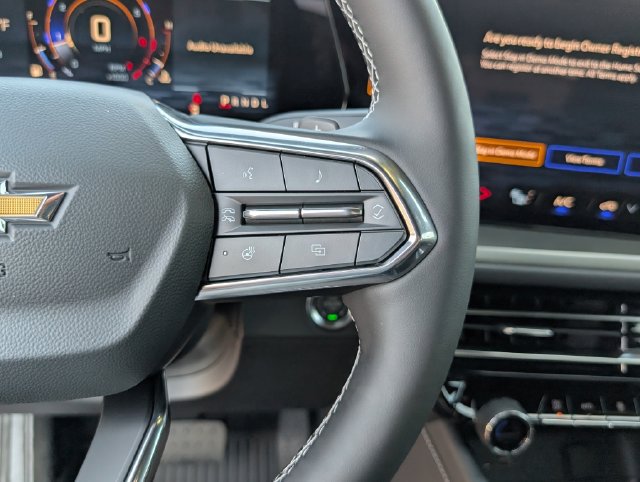 New 2027 Chevrolet Traverse LT w/ Driver Confidence Package FWD image 18