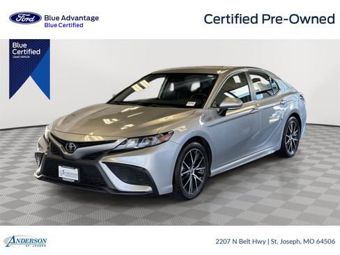 Used 2022 Toyota Camry SE FWD image 1