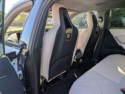 New 2026 BMW iX xDrive45 w/ Premium Package AWD/4WD image 13