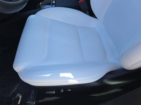 Used 2020 Tesla Model S Long Range image 32