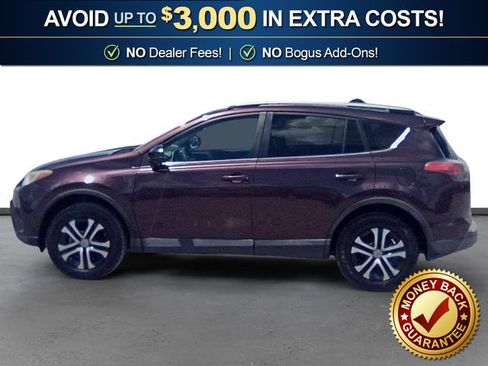 Used 2017 Toyota RAV4 LE FWD image 2