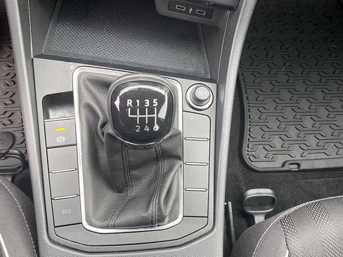 Used 2023 Volkswagen Jetta Sport image 18