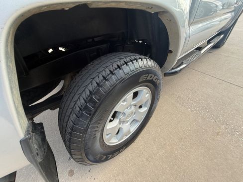 Used 2007 Toyota Tacoma 4x4 Double Cab image 10
