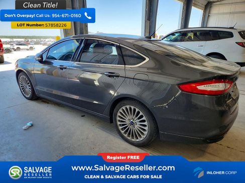 Used 2016 Ford Fusion SE w/ Equipment Group 202A FWD image 3